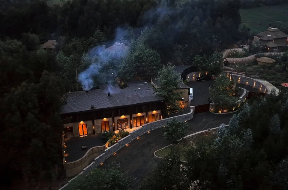 Sambora Kinigi Gorilla Lodge